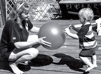 Иллюстрация к книге — Обучение моторным навыкам детей с ДЦП. Пособие для родителей и профессионалов [i_223.jpg]