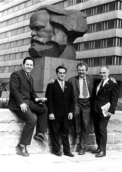 Иллюстрация к книге — Маркус Вольф. "Человек без лица" из Штази [_052.jpg]