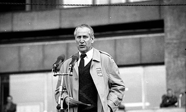 Иллюстрация к книге — Маркус Вольф. "Человек без лица" из Штази [_16.jpg]