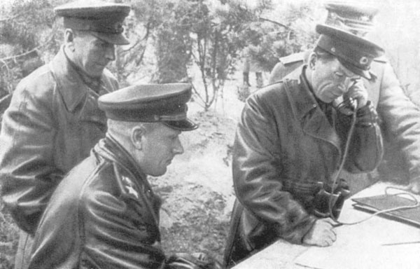 Иллюстрация к книге — Правда о штрафбатах. Как офицерский штрафбат дошел до Берлина [i_040.jpg]