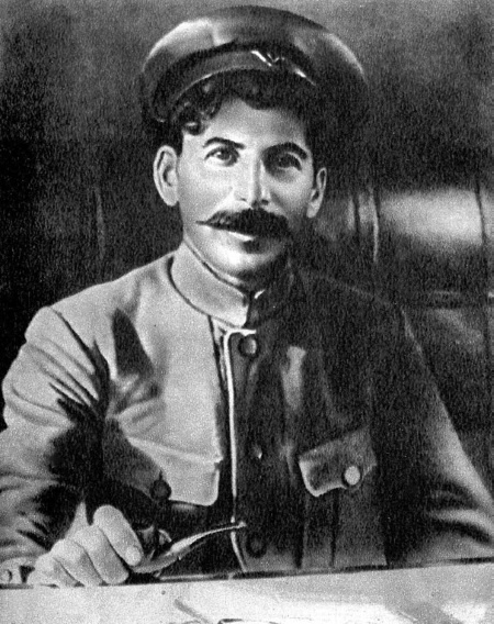 Иллюстрация к книге — Тайна личности Ленина. Спаситель народа или разрушитель империи? [i_050.jpg]