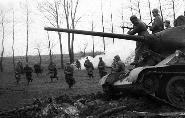 Иллюстрация к книге — Дорога на Берлин. "От победы к победе" [_051.jpg]