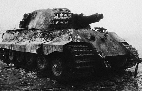 Иллюстрация к книге — Дорога на Берлин. "От победы к победе" [_144.jpg]