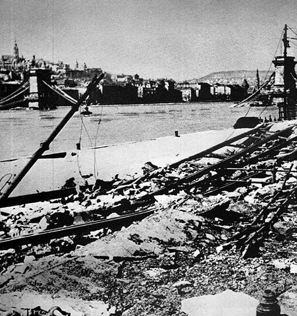 Иллюстрация к книге — Дорога на Берлин. "От победы к победе" [_161.jpg]