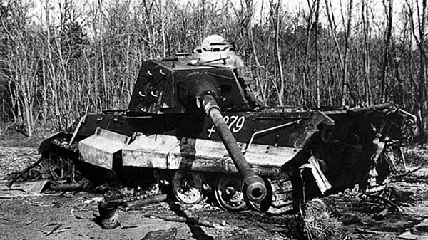 Иллюстрация к книге — Дорога на Берлин. "От победы к победе" [_328.jpg]