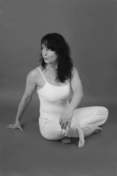 Иллюстрация к книге — Йога для стройности, здоровья и красоты [_104.jpg]