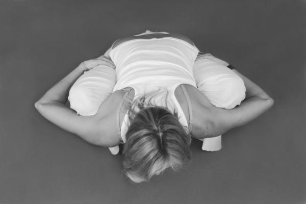 Иллюстрация к книге — Йога для стройности, здоровья и красоты [_120.jpg]