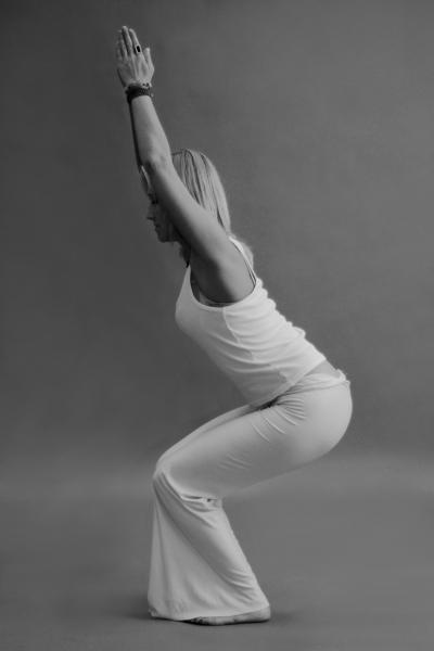 Иллюстрация к книге — Йога для стройности, здоровья и красоты [_21.jpg]