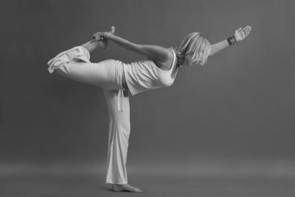 Иллюстрация к книге — Йога для стройности, здоровья и красоты [_45.jpg]