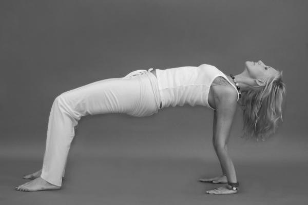 Иллюстрация к книге — Йога для стройности, здоровья и красоты [_53.jpg]