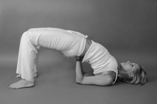 Иллюстрация к книге — Йога для стройности, здоровья и красоты [_81.jpg]