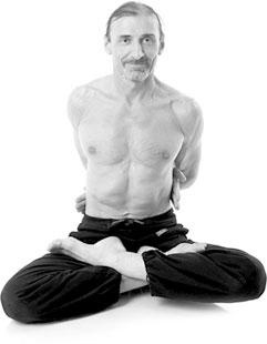 Иллюстрация к книге — Йога. Для тех, у кого «нет времени». Минимум усилий, максимум результата! [i_018.jpg]