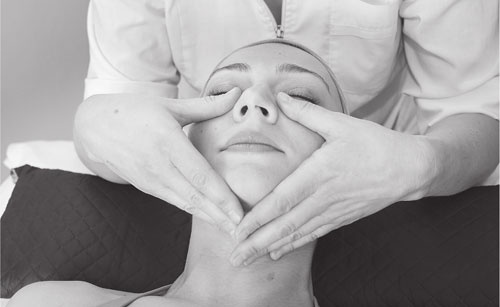 Иллюстрация к книге — Атлас. Практический массаж [i_070.jpg]