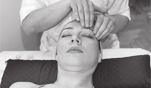 Иллюстрация к книге — Атлас. Практический массаж [i_097.jpg]