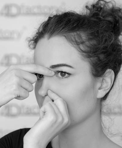 Иллюстрация к книге — Биогимнастика для лица: система фейсмионика [i_093.jpg]