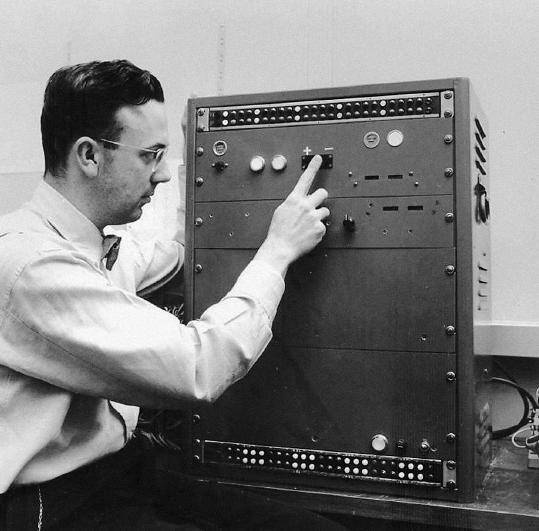 Иллюстрация к книге — Камень ломает ножницы. Как перехитрить кого угодно: практическое руководство [i_001.jpg]