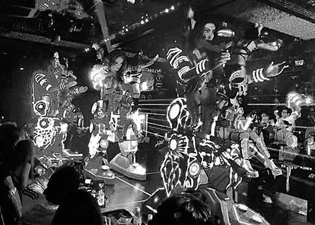 Иллюстрация к книге — В активном поиске [i_022.jpg]