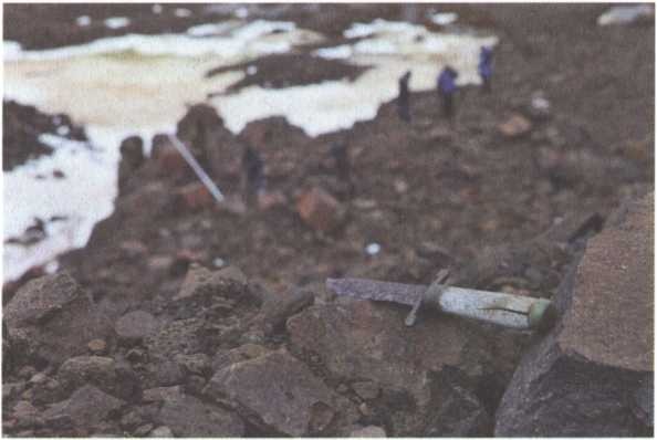 Иллюстрация к книге — Обрученные с Севером. По следам «Двух капитанов» [img_25.jpg]