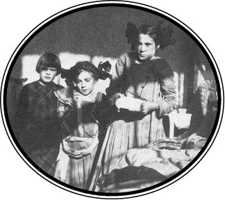 Иллюстрация к книге — Библиотека душ. Нет выхода из дома странных детей [i_001.jpg]