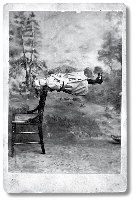 Иллюстрация к книге — Библиотека душ. Нет выхода из дома странных детей [i_018.jpg]