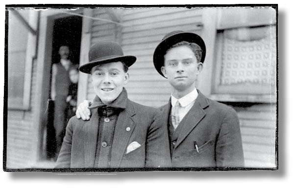 Иллюстрация к книге — Библиотека душ. Нет выхода из дома странных детей [i_028.jpg]