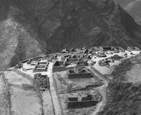 Иллюстрация к книге — Опрокинутый мир. Тайны прошлого – загадки грядущего. Что скрывают архивы Спецотдела НКВД, Аненербе и Верховного командования Вермахта [i_058.jpg]