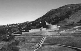 Иллюстрация к книге — Опрокинутый мир. Тайны прошлого – загадки грядущего. Что скрывают архивы Спецотдела НКВД, Аненербе и Верховного командования Вермахта [i_072.jpg]