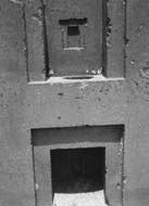 Иллюстрация к книге — Опрокинутый мир. Тайны прошлого – загадки грядущего. Что скрывают архивы Спецотдела НКВД, Аненербе и Верховного командования Вермахта [i_074.jpg]