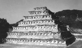 Иллюстрация к книге — Опрокинутый мир. Тайны прошлого – загадки грядущего. Что скрывают архивы Спецотдела НКВД, Аненербе и Верховного командования Вермахта [i_086.jpg]