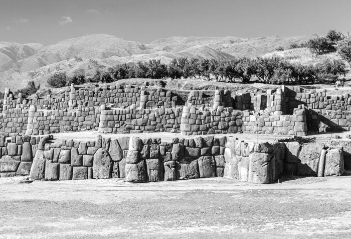 Иллюстрация к книге — Солнце, Луна, Марс [i_037.jpg]