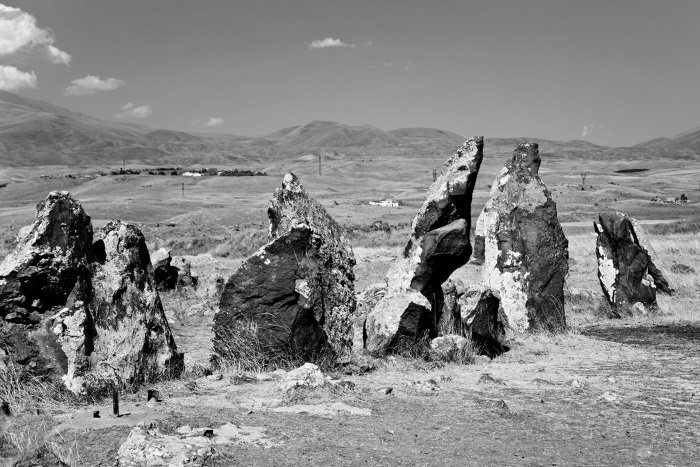 Иллюстрация к книге — Солнце, Луна, Марс [i_039.jpg]