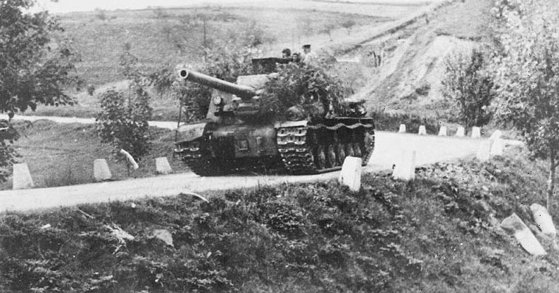 Иллюстрация к книге — Мы дрались против «Тигров». «Главное – выбить у них танки!» [i_023.jpg]