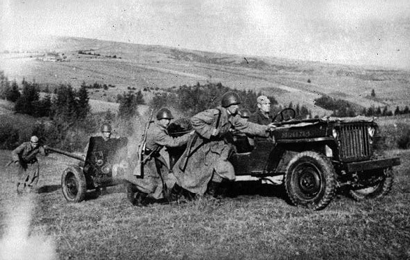 Иллюстрация к книге — Мы дрались против «Тигров». «Главное – выбить у них танки!» [i_026.jpg]