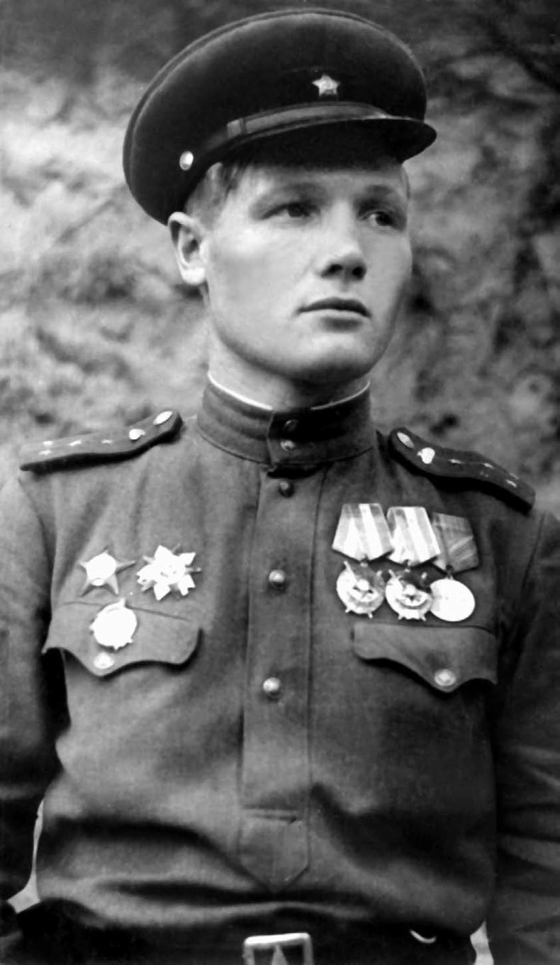 Иллюстрация к книге — Мы дрались против «Тигров». «Главное – выбить у них танки!» [i_037.jpg]