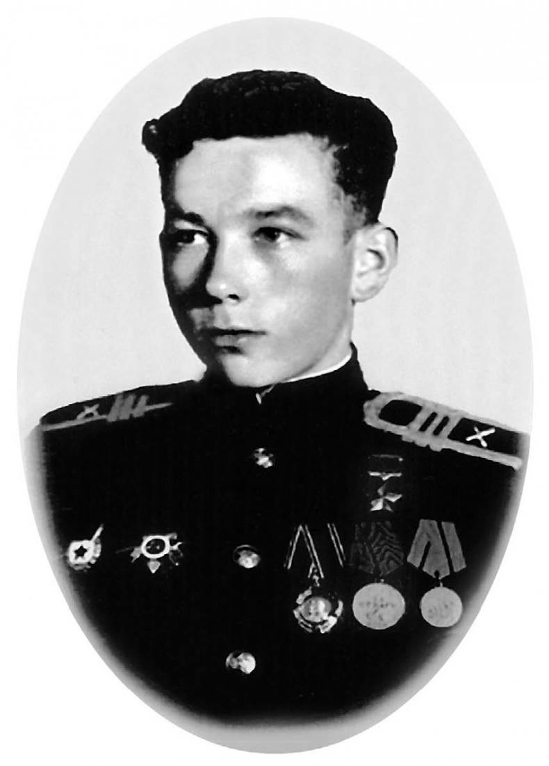 Иллюстрация к книге — Мы дрались против «Тигров». «Главное – выбить у них танки!» [i_048.jpg]