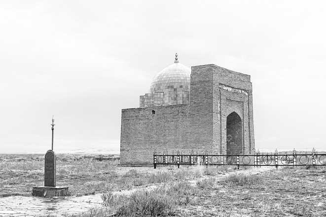 Иллюстрация к книге — Вилы [i_004.jpg]