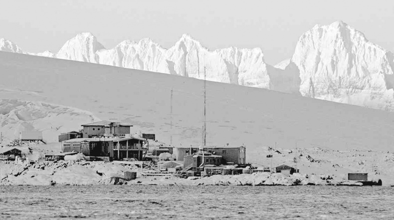 Иллюстрация к книге — 4-й рейх, или Грядущая раса Полой земли [i_078.jpg]