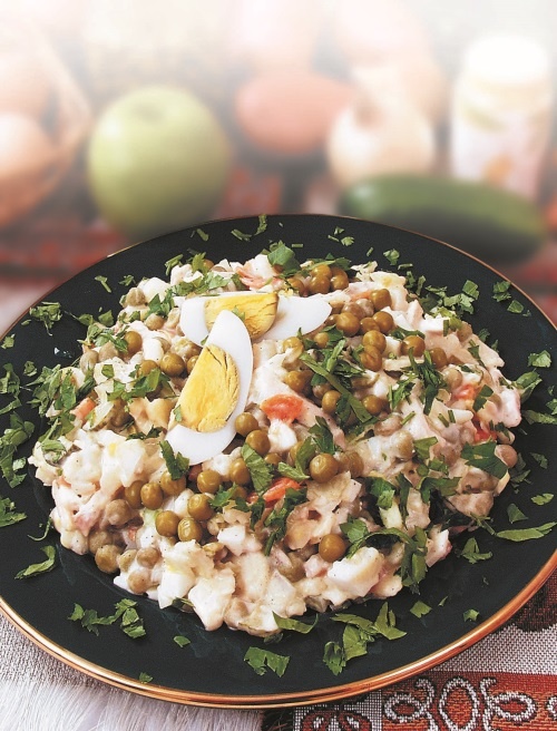 Иллюстрация к книге — 365 салатов на каждый день [i_018.jpg]