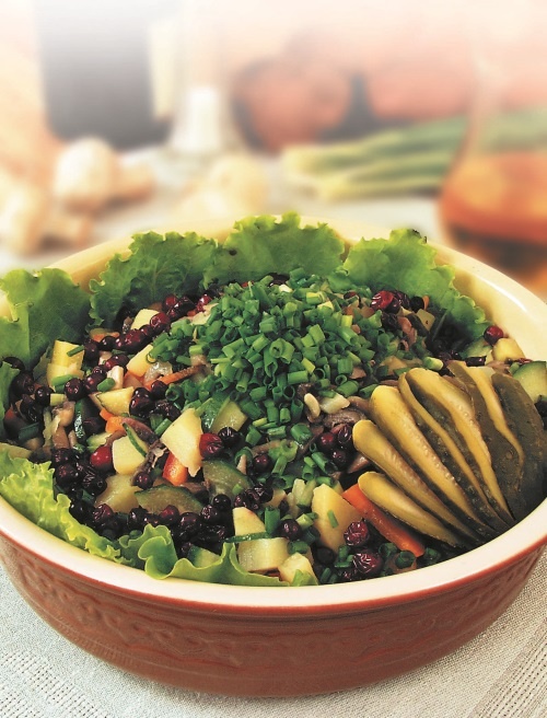 Иллюстрация к книге — 365 салатов на каждый день [i_035.jpg]