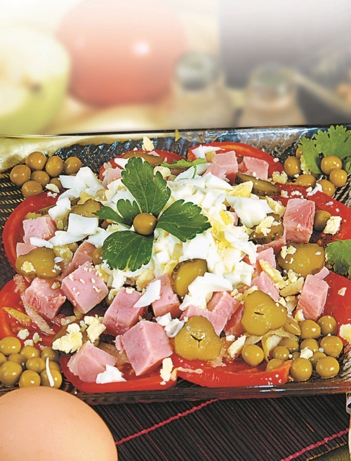 Иллюстрация к книге — 365 салатов на каждый день [i_048.jpg]