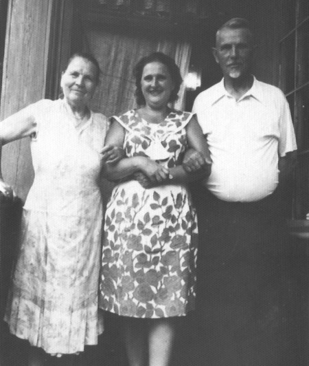 Иллюстрация к книге — «Государство – это мы! Род Лузиковых» [i_011.jpg]