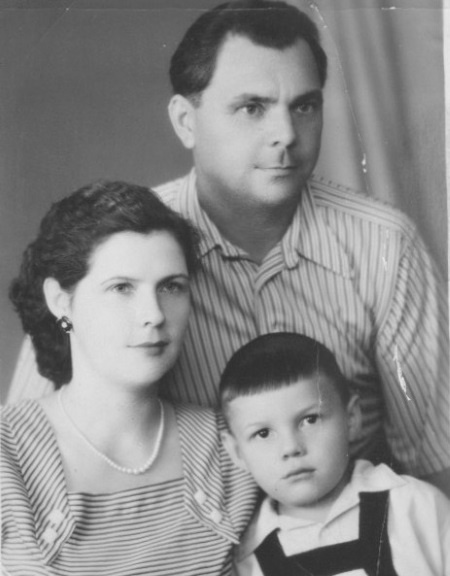 Иллюстрация к книге — «Государство – это мы! Род Лузиковых» [i_013.jpg]