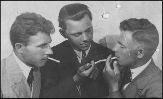 Иллюстрация к книге — «Государство – это мы! Род Лузиковых» [i_014.jpg]