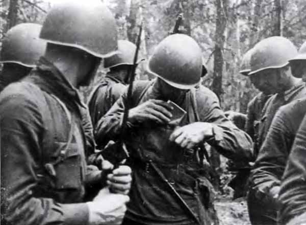 Иллюстрация к книге — Советская военная разведка. Как работала самая могущественная и самая закрытая разведывательная организация ХХ века [i_014.jpg]