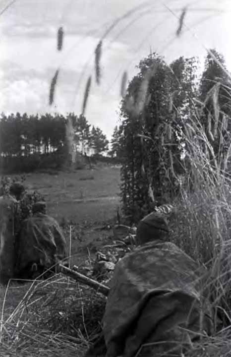 Иллюстрация к книге — Советская военная разведка. Как работала самая могущественная и самая закрытая разведывательная организация ХХ века [i_035.jpg]