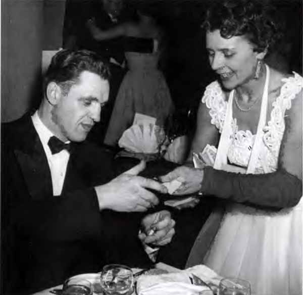 Иллюстрация к книге — Советская военная разведка. Как работала самая могущественная и самая закрытая разведывательная организация ХХ века [i_064.jpg]