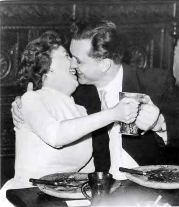 Иллюстрация к книге — Советская военная разведка. Как работала самая могущественная и самая закрытая разведывательная организация ХХ века [i_065.jpg]