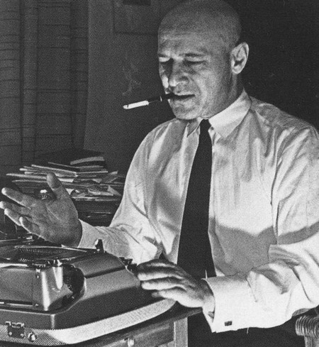 Иллюстрация к книге — Таинственная страсть. Роман о шестидесятниках [i_039.jpg]