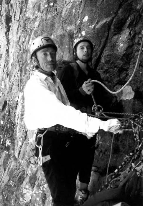 Иллюстрация к книге — Лхоцзе. Южная стена [pic_123.jpg]