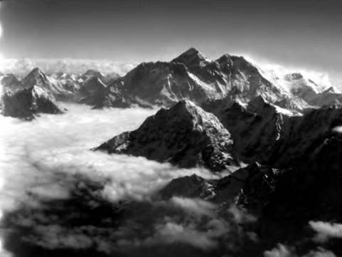 Иллюстрация к книге — Лхоцзе. Южная стена [pic_19.jpg]